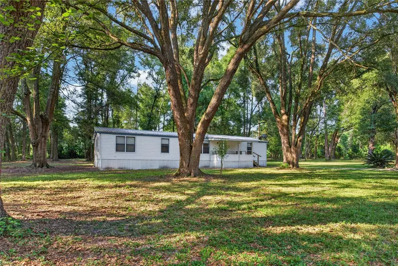 304 Colgate Loop, FL