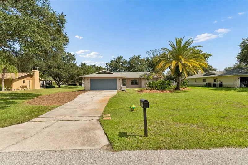 9329 Amazon Dr, FL