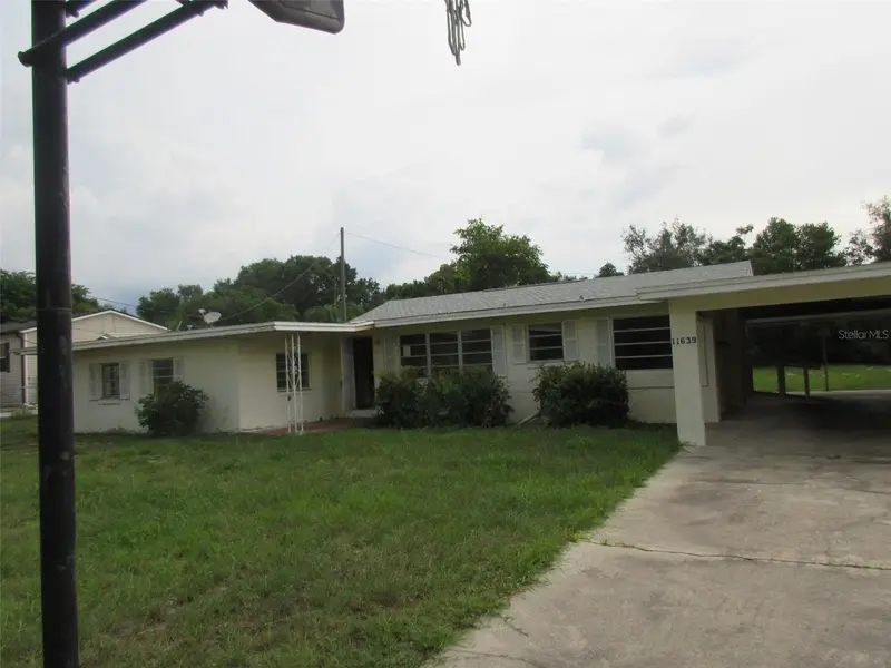 11639 Huggins St, FL