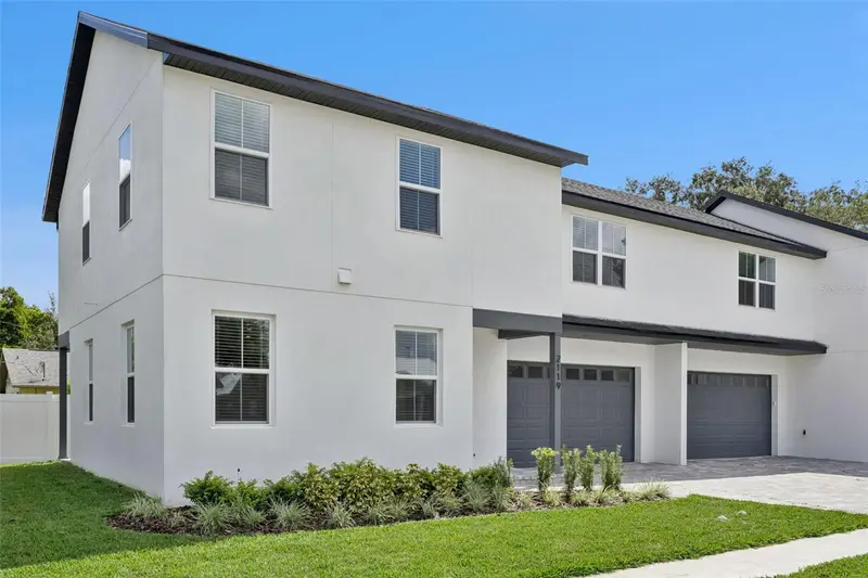 2119 W Lucerne Ter, FL
