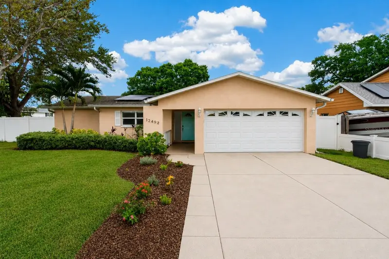 12499 82nd Ter, FL