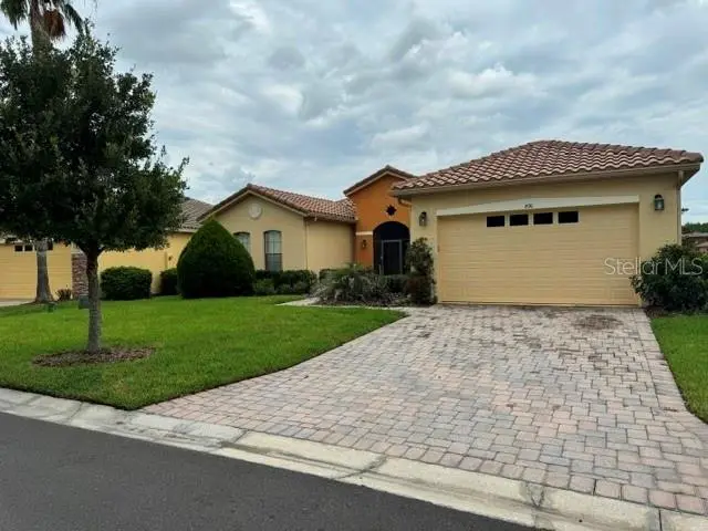 896 Barcelona Dr, FL