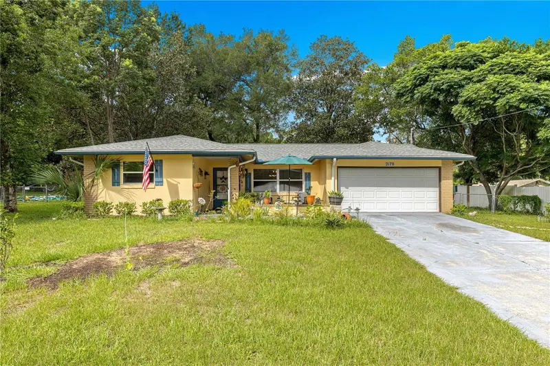 2170 W Doral Ct, FL