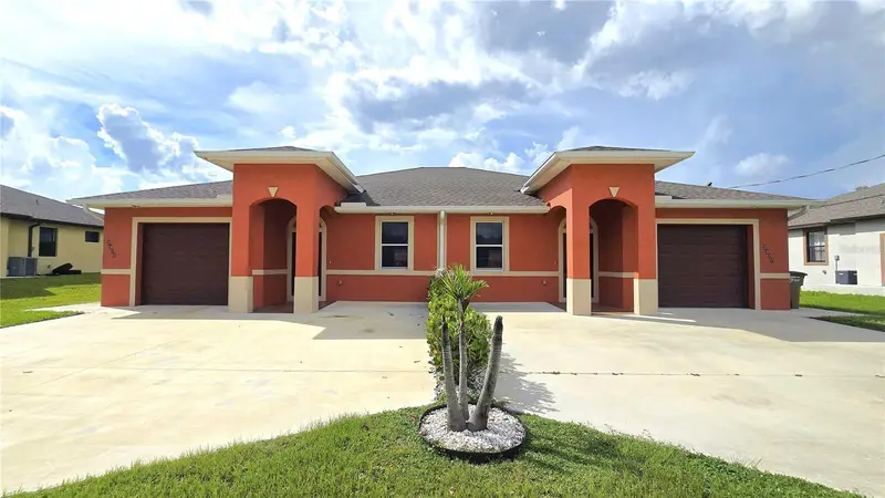 2325/2327 Daniel Ave N, FL