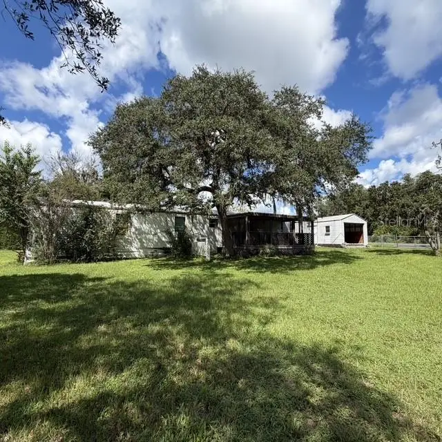 45600 Panther St, FL