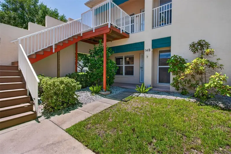 6330 99th Way N #14b, FL