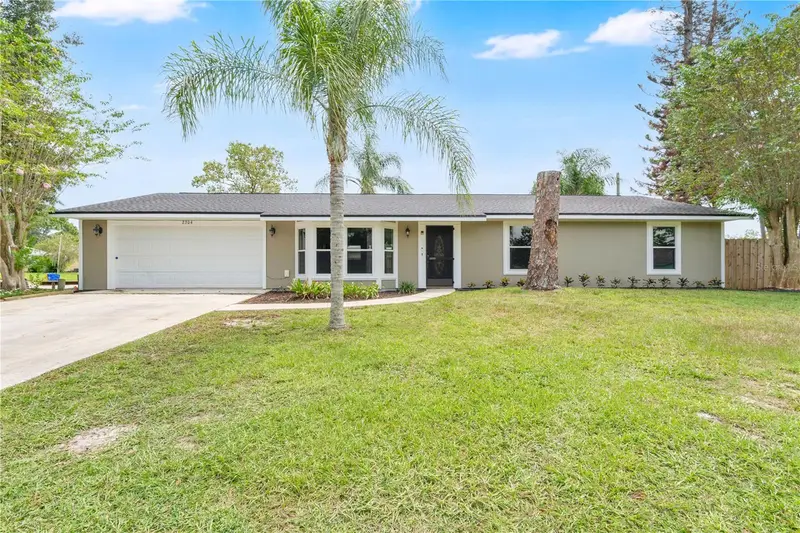 2304 Travelers Palm Dr, FL