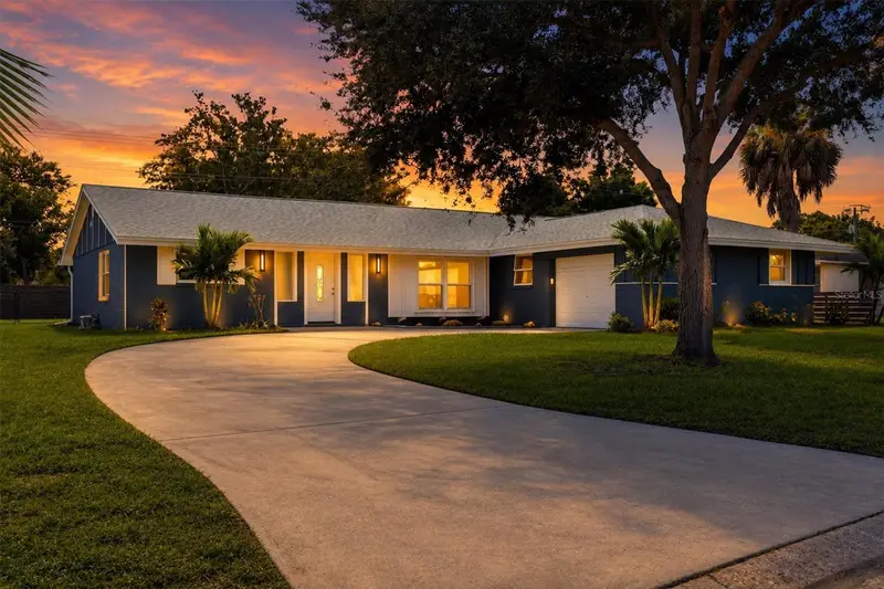 286 Mount Vernon Dr, FL