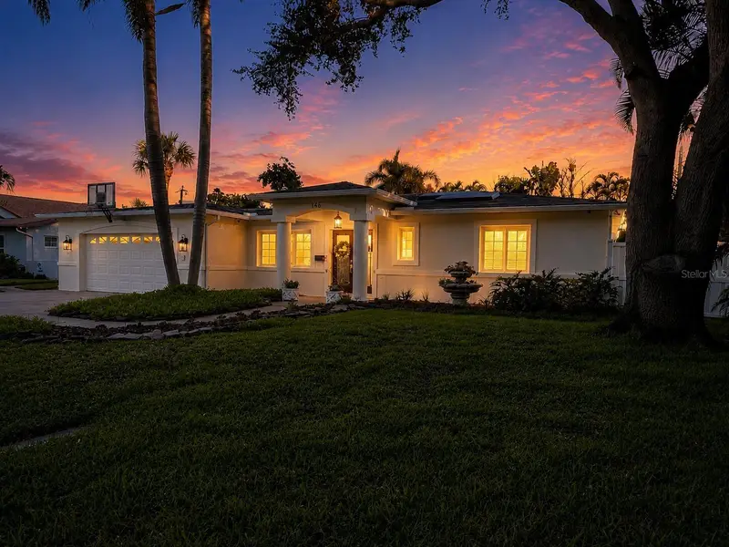 146 Giralda Blvd Ne, FL