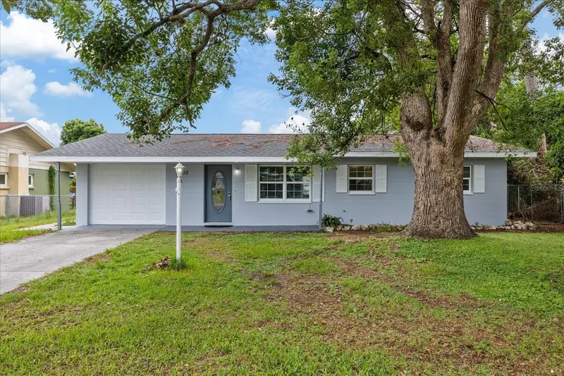5900 Avocado St, FL