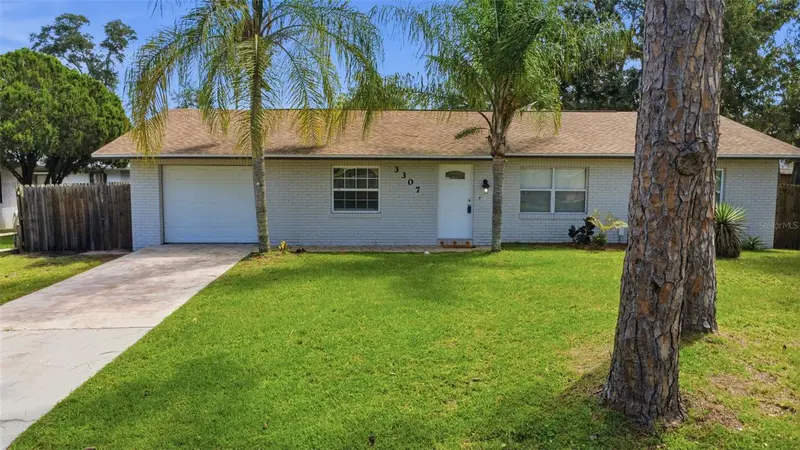 3307 Pine Tree Dr, FL