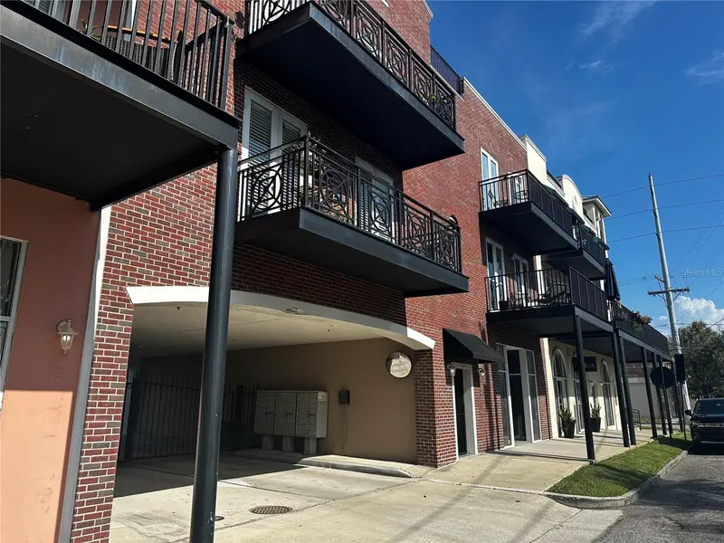 2002 E 5th Ave #104, FL