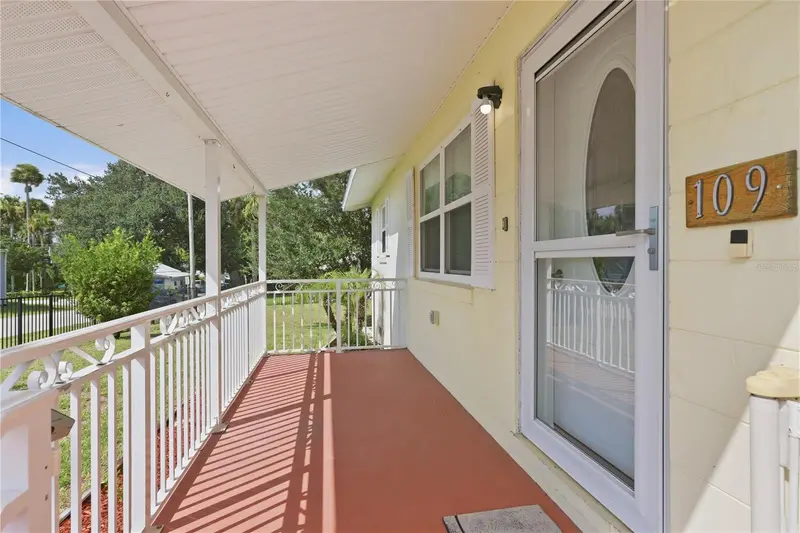 109 Western Ave, FL