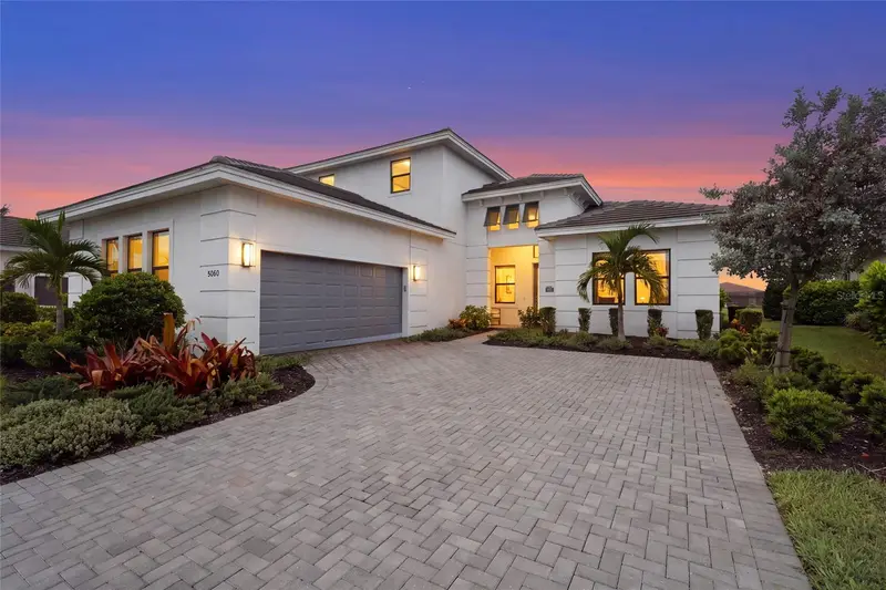 5060 Kiva Cir, FL