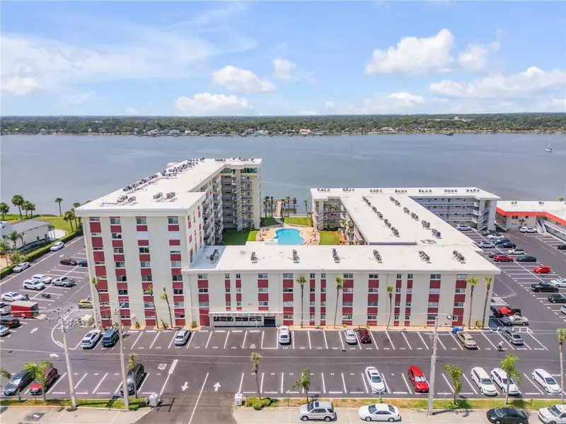 2711 N Halifax Ave #372, FL