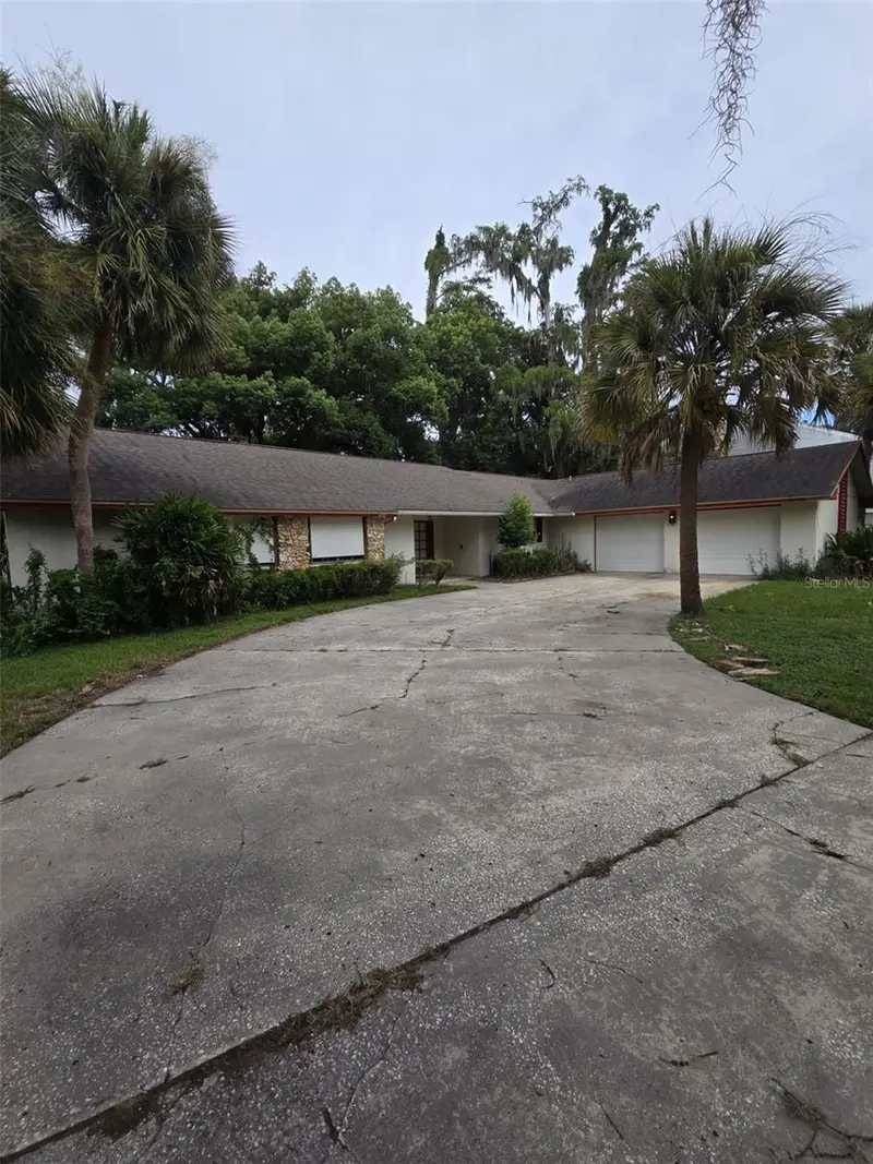 3889 N Lake Orlando Pkwy, FL