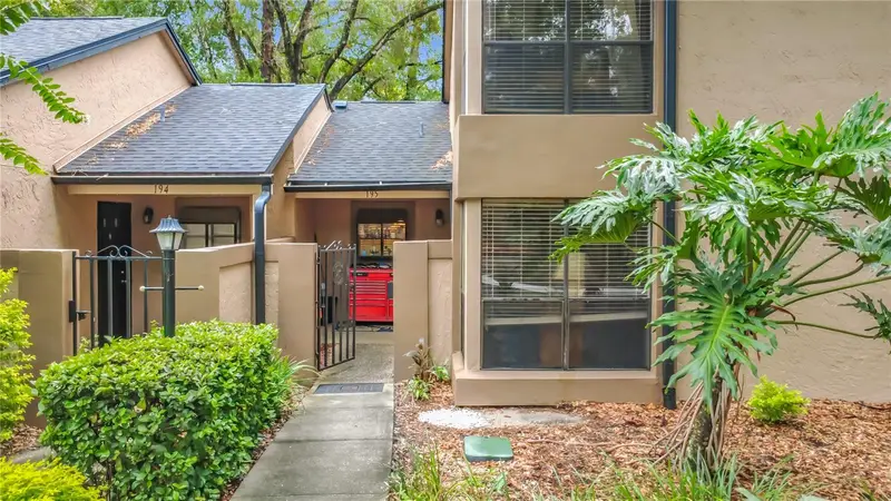 940 Douglas Ave #195, FL