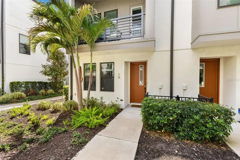 2511 N Grady Ave #16, FL