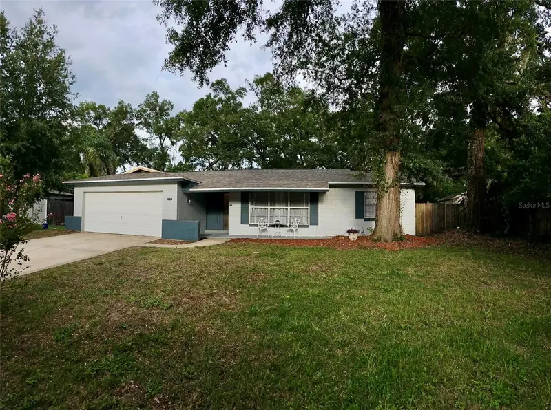 819 Walnut Pl, FL