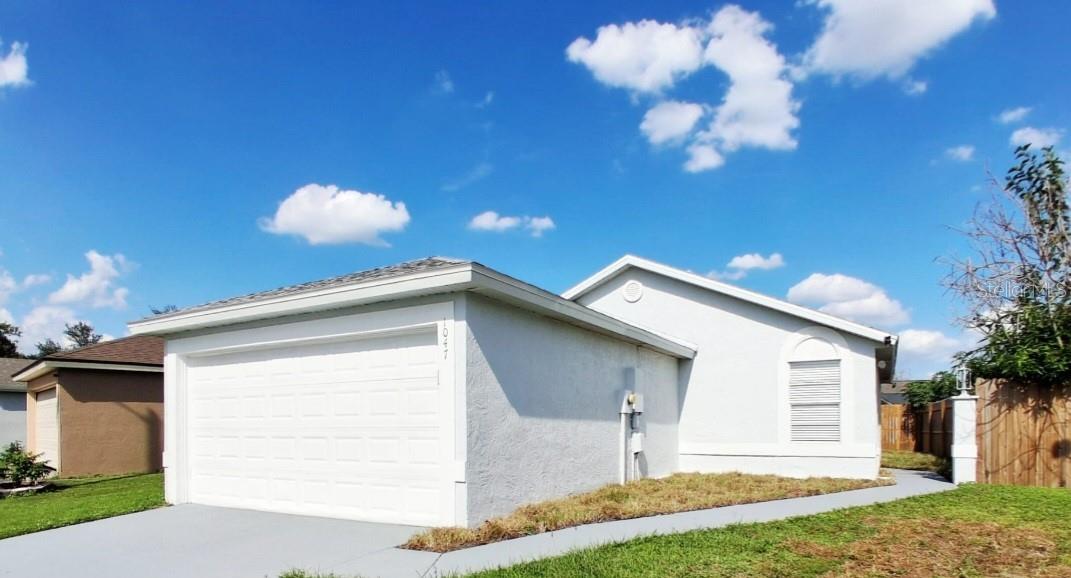 1047 Florida Holly Dr, FL
