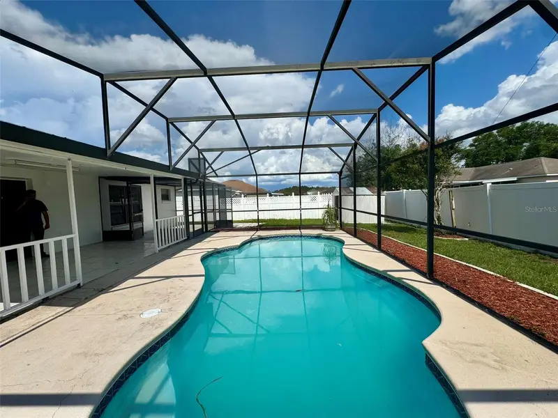 14 York Ct, FL