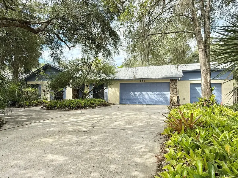 901 W River Dr, FL