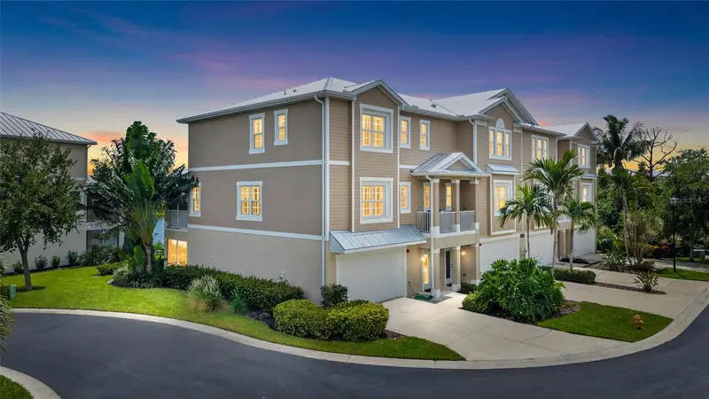 10311 Lands End Cir #16, FL