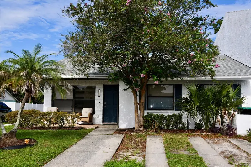11132 Heathrow St, FL