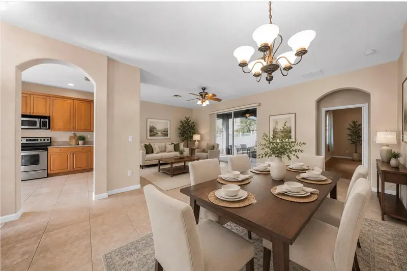 2975 White Cedar Cir, FL