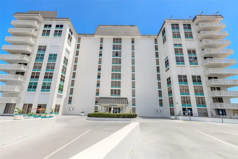 1575 Ocean Shore Blvd #J070, FL
