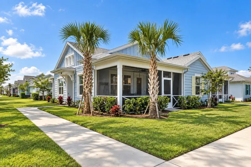 384 Gypsy Palace Ln, FL