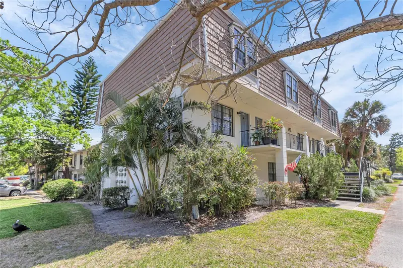 5912 Village Cir #5912, FL