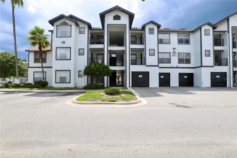2207 Antigua Pl #717, FL