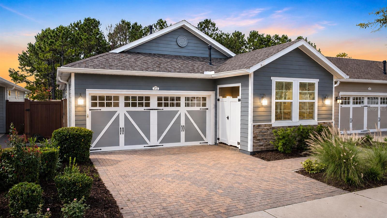 372 Alcove Dr, FL