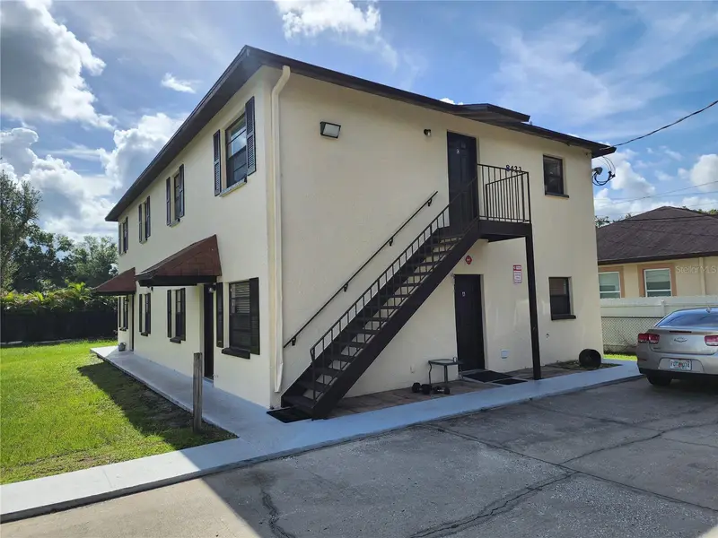 8423 N Manhattan Ave, FL