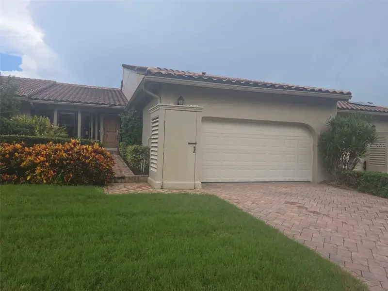 2321 Harbour Oaks Dr, FL