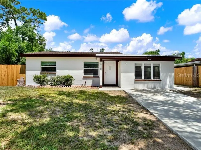 2712 E 99th Ave, FL