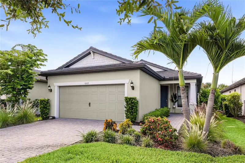 6323 Crested Eagle Ln, FL