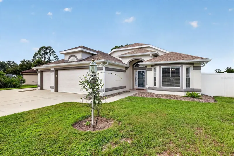 11506 Lake Dr, FL