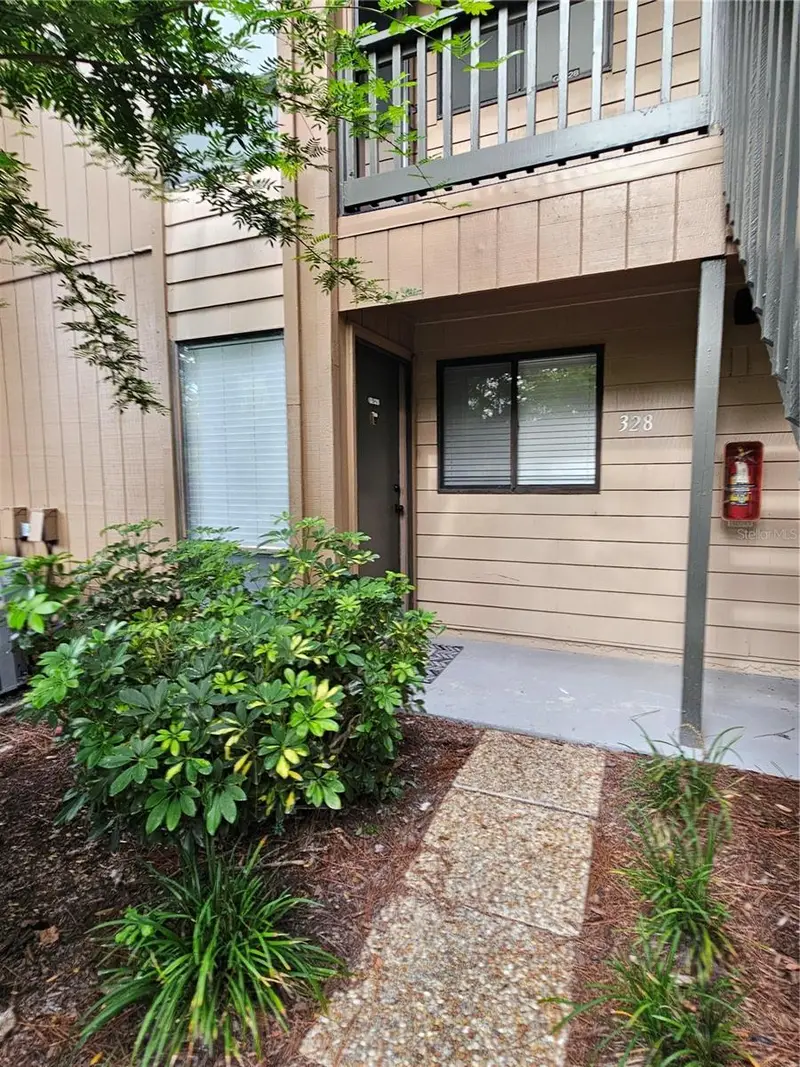 1720 Glenhouse Dr #328, FL