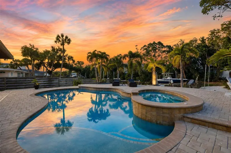 Siesta Key listing