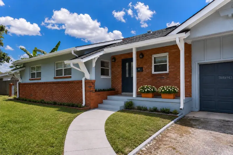 1540 E Horatio Ave, FL