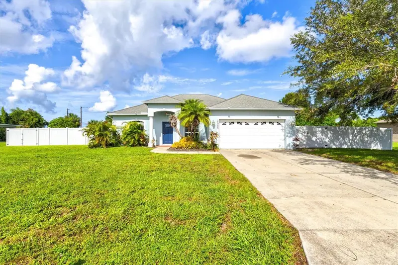1505 22nd Ave W, FL