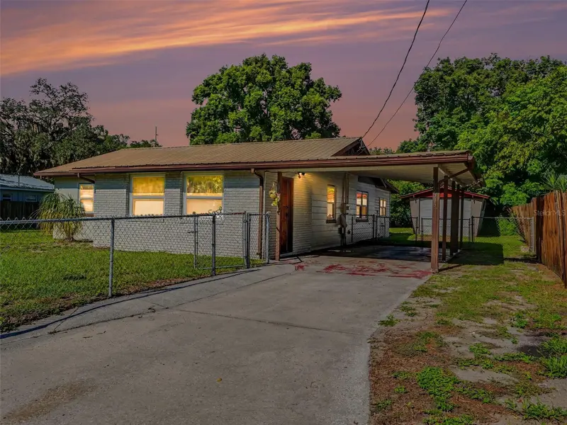 306 Florida Dr, FL
