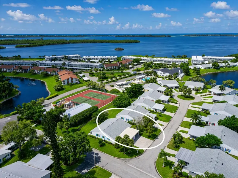 9406 Andover Cir, FL