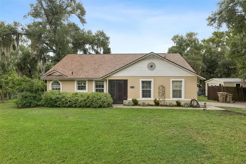 30724 Fairview Ave, FL
