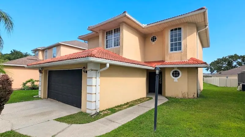 423 Waterford Way, FL