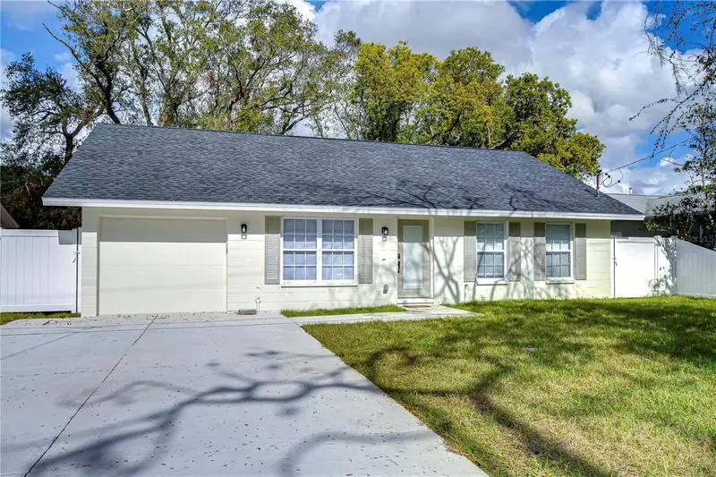 1205 W Hollywood St, FL