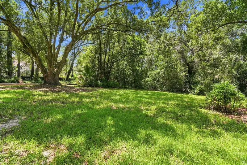 Pine Circle Dr, FL