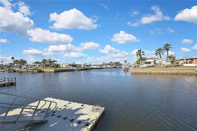 12527 1st Isle, FL